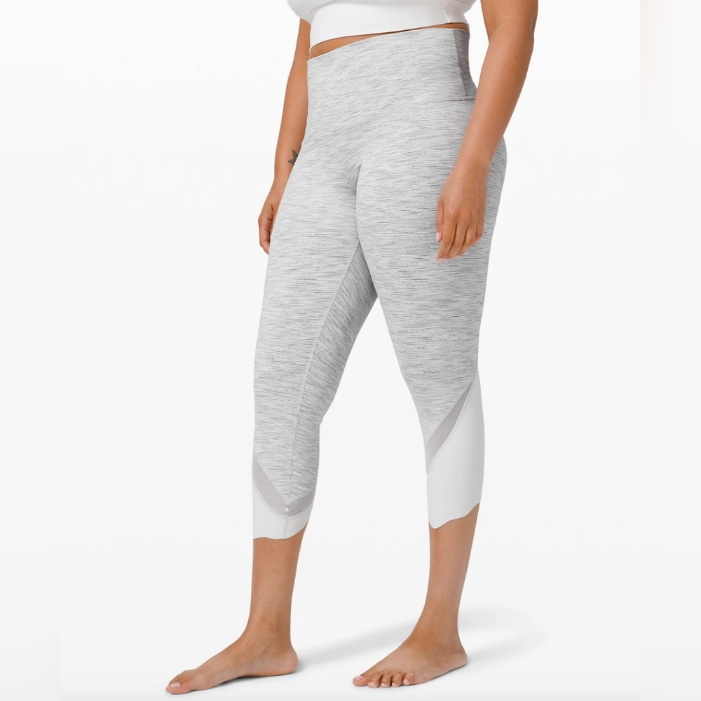 Lululemon Workout Yoga Leggings Gray Sz 8 Wunder Under Scalloped High Rise Crop